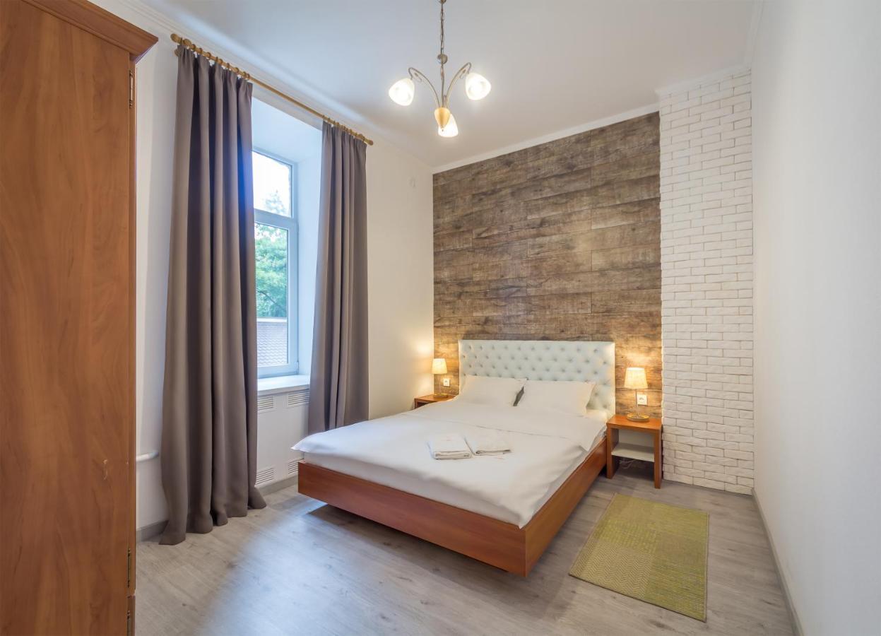 Apartments On Velyka Vasylkivska 47 Κίεβο Εξωτερικό φωτογραφία